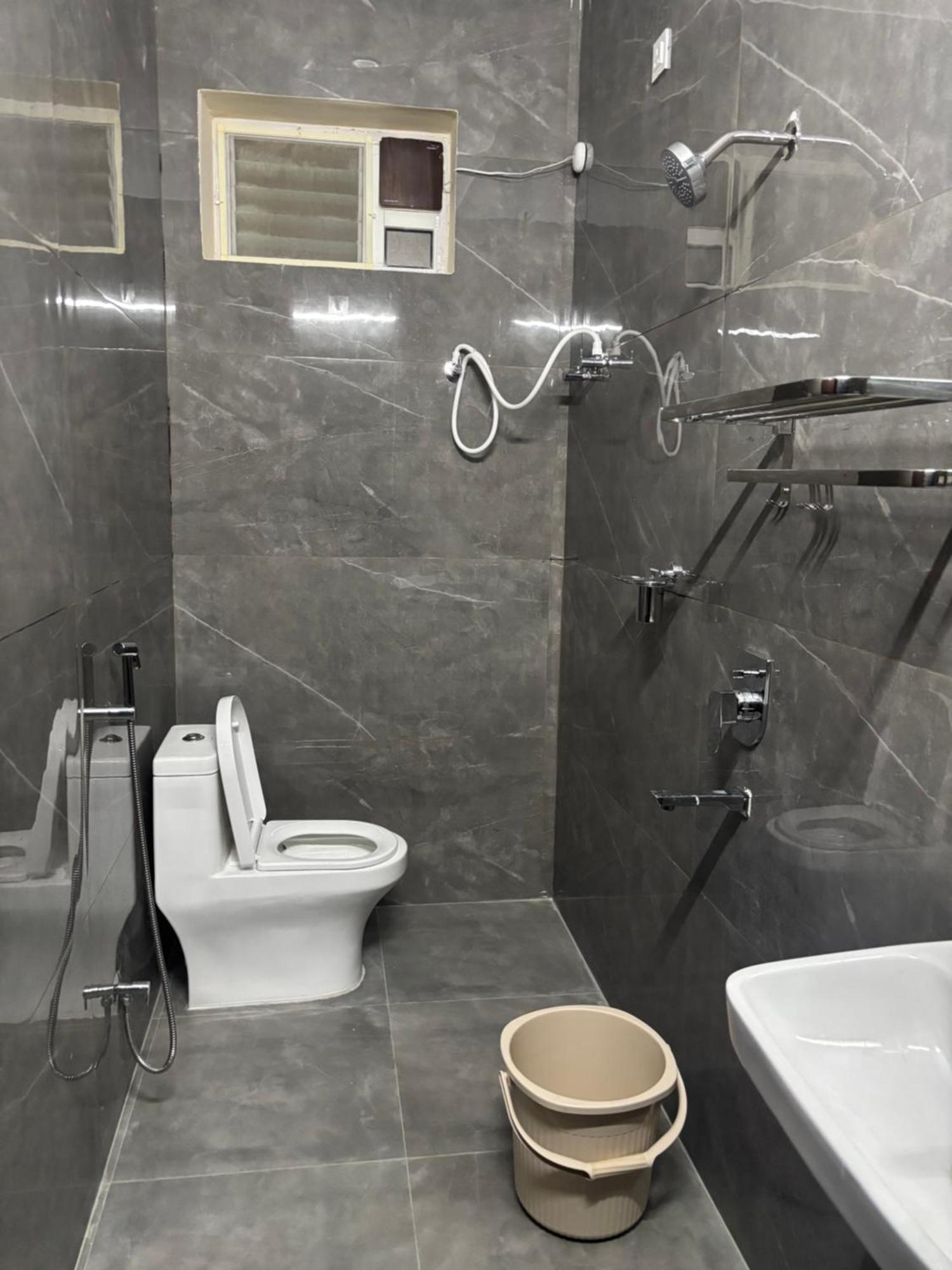 Nest Inn Homestay 티루파티 외부 사진