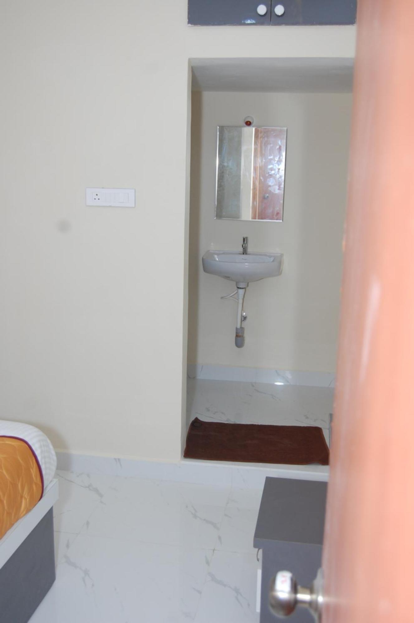 Nest Inn Homestay 티루파티 외부 사진