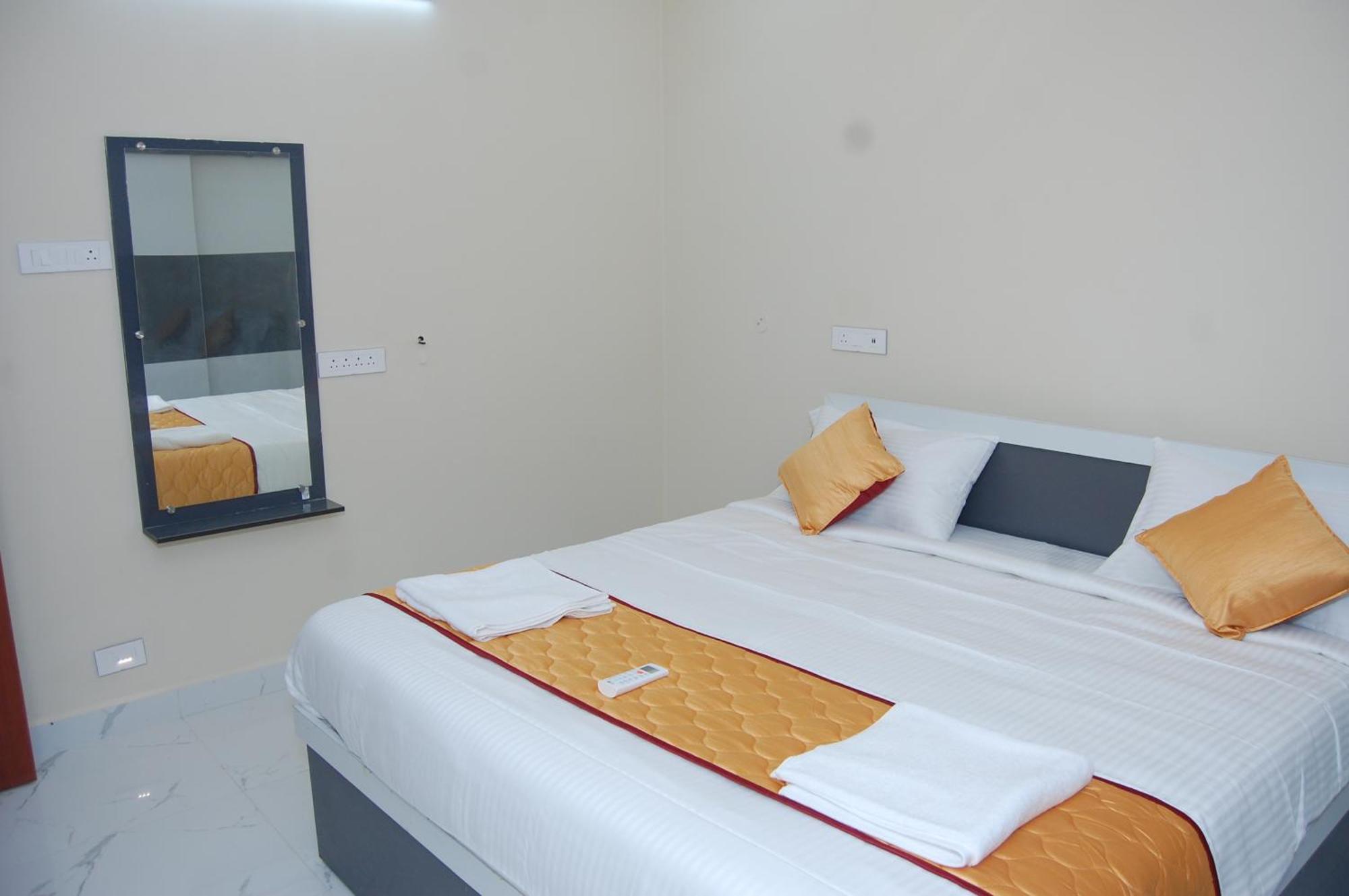 Nest Inn Homestay 티루파티 외부 사진